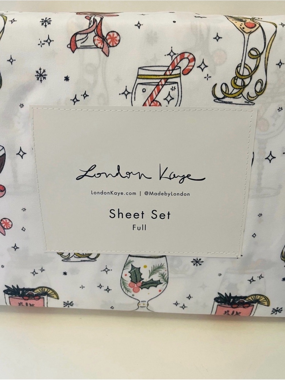 London Kaye Full Size White Sheet Set Deck the Cocktails Candy Cane Peppermint - Picture 2 of 12